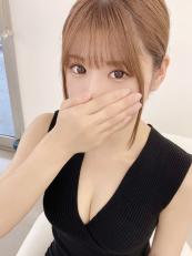 新人えま