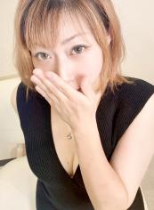新人あゆ