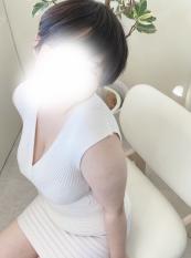 新人まかろん